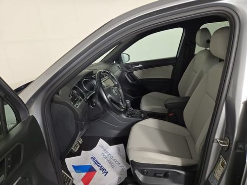 Used 2021 Volkswagen Tiguan SE R-Line AWD/4WD image 13