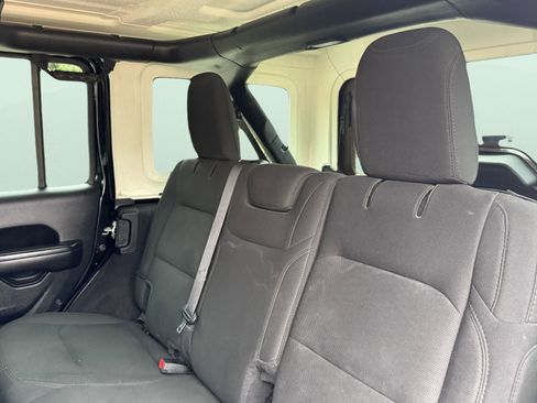 Used 2020 Jeep Wrangler Unlimited Sport image 34