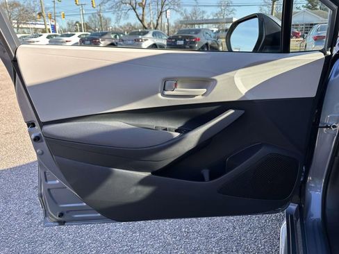 Used 2023 Toyota Corolla LE image 17