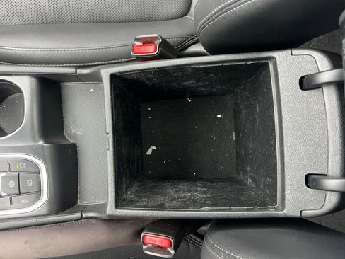 Used 2020 Hyundai Santa Fe Limited image 31