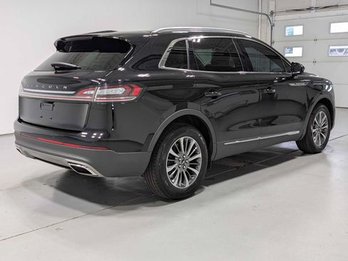 Used 2022 Lincoln Nautilus AWD w/ Premium Package image 9