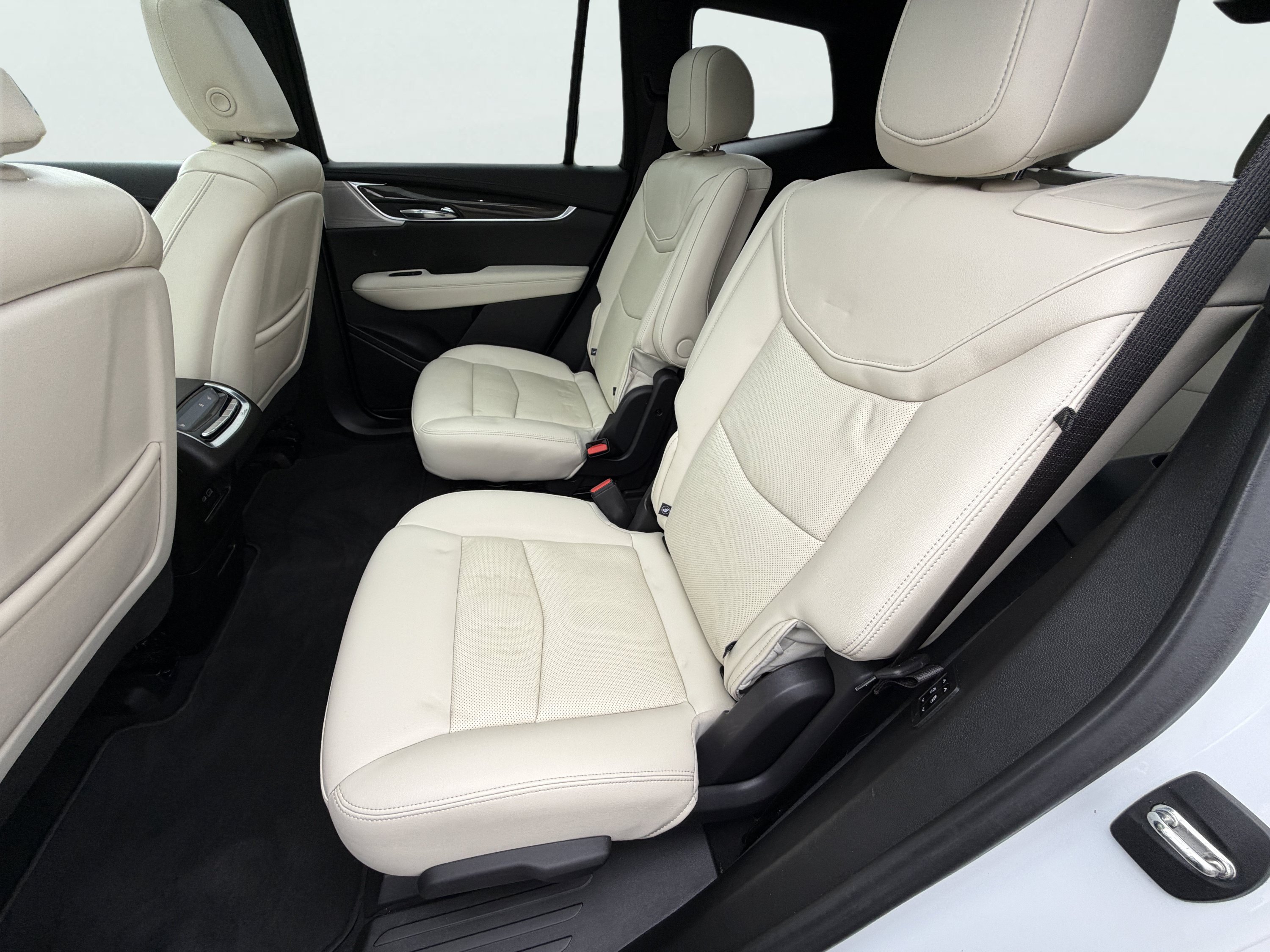 Used 2023 Cadillac XT6 Sport AWD/4WD image 17
