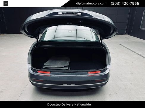 Used 2025 Lucid Air Pure RWD image 46