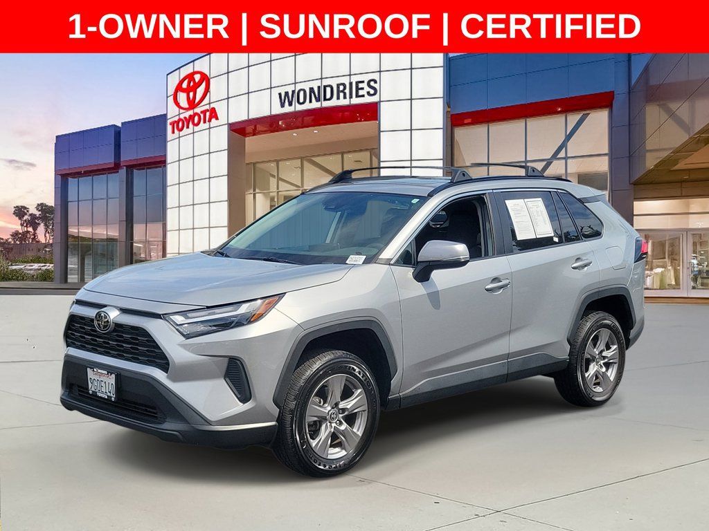 Used 2023 Toyota RAV4 XLE w/ Convenience Package FWD image 2