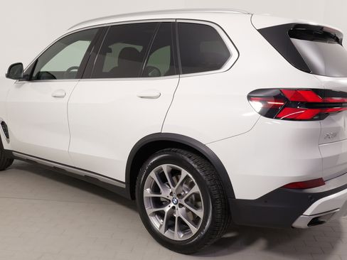 Used 2024 BMW X5 xDrive40i image 14