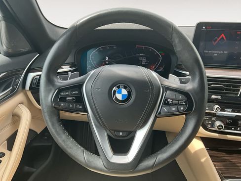 Used 2023 BMW 530i xDrive w/ Premium Package AWD/4WD image 15