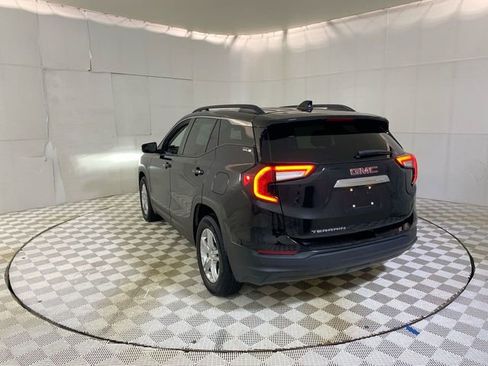 Used 2023 GMC Terrain SLE w/ Driver Convenience Package FWD image 19