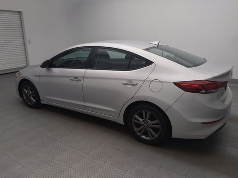 Used 2017 Hyundai Elantra SE w/ SE A/T Tech Package 03 FWD image 3