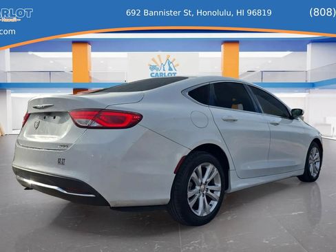 Used 2016 Chrysler 200 Limited image 4