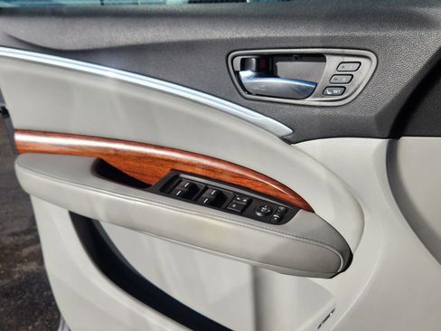 Used 2017 Acura MDX SH-AWD w/ Advance Package image 12