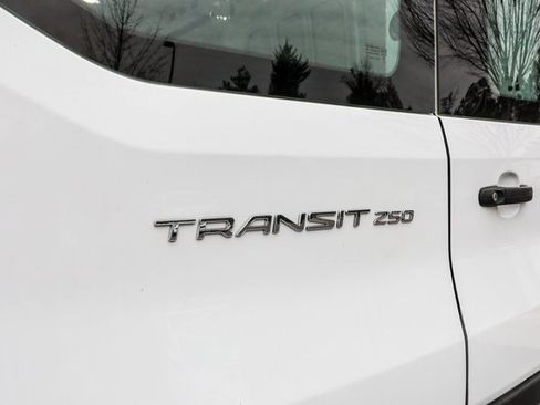 Used 2020 Ford Transit 250 Medium Roof image 23