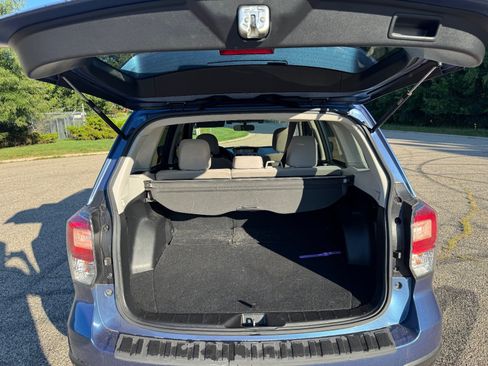 Used 2017 Subaru Forester 2.5i Premium AWD/4WD image 14