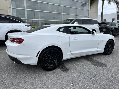 Used 2023 Chevrolet Camaro LT RWD image 7