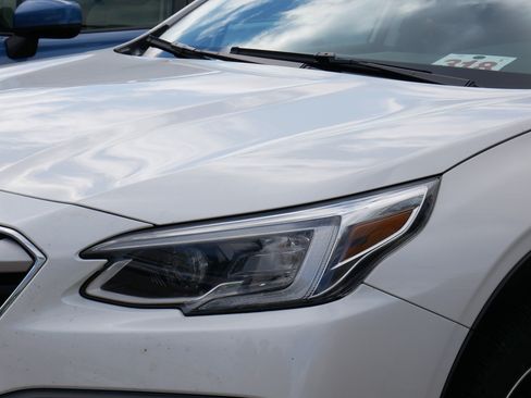Used 2020 Subaru Outback Limited w/ Popular Package #2 AWD/4WD image 2