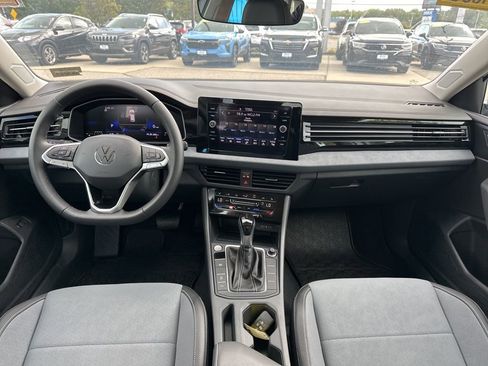 New 2025 Volkswagen Jetta SE image 13