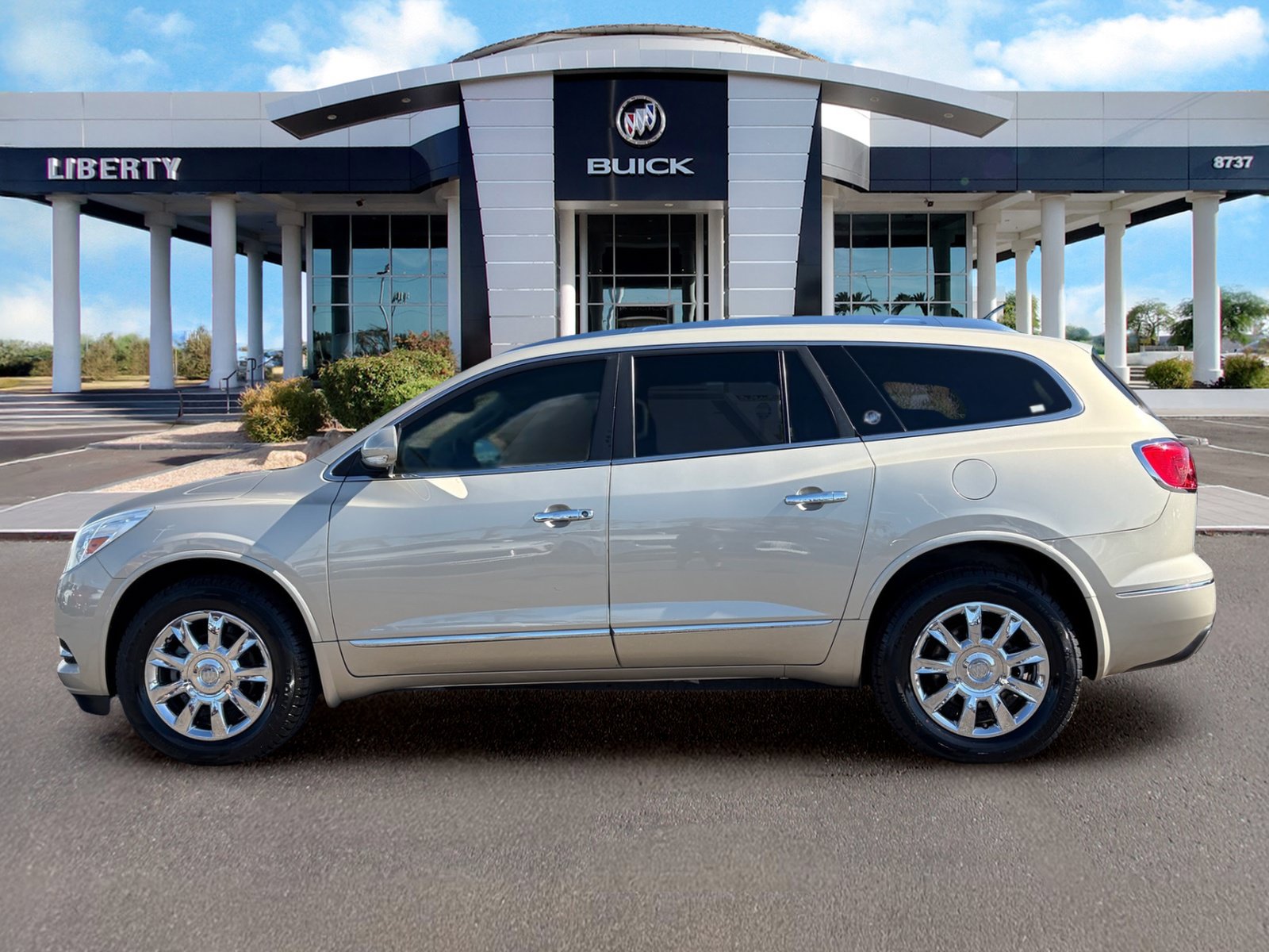 Used 2015 Buick Enclave Leather FWD image 7