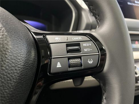 New 2026 Honda Pilot Touring image 18