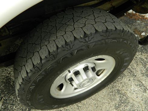 Used 2019 Chevrolet Express 2500 w/ Communications Package image 22