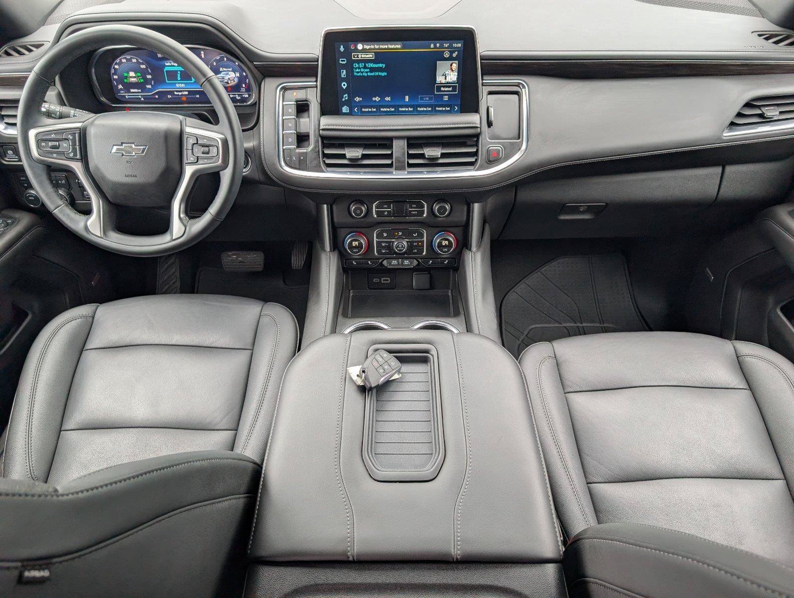 Used 2024 Chevrolet Tahoe Z71 w/ Luxury Package AWD/4WD image 34