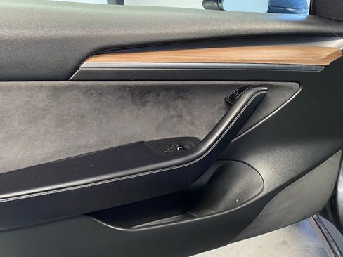 Used 2022 Tesla Model 3 Long Range image 12