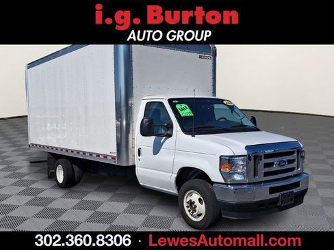 Used 2024 Ford E-450 and Econoline 450 Super Duty w/ Power Windows & Locks Group RWD image 1