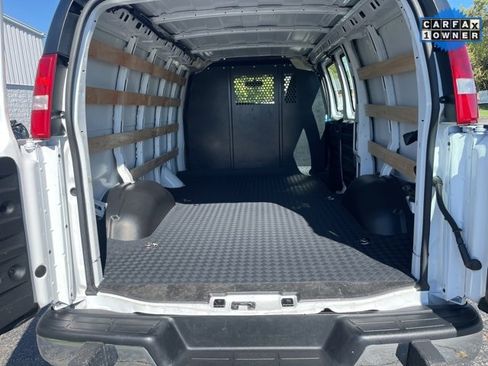 Used 2024 Chevrolet Express 2500 w/ Driver Convenience Package image 13