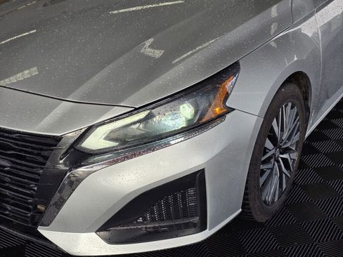 Used 2023 Nissan Altima 2.5 SV image 11