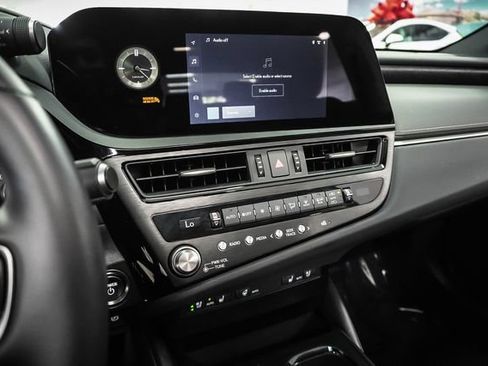 Certified 2025 Lexus ES 300h w/ Premium Package FWD image 16