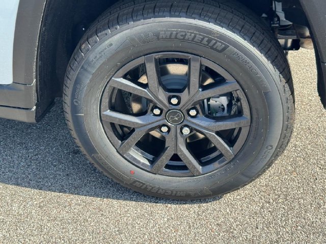 New 2027 Jeep Grand Cherokee Altitude AWD/4WD image 8