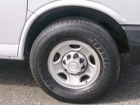 Used 2007 Chevrolet Express 2500 RWD image 5