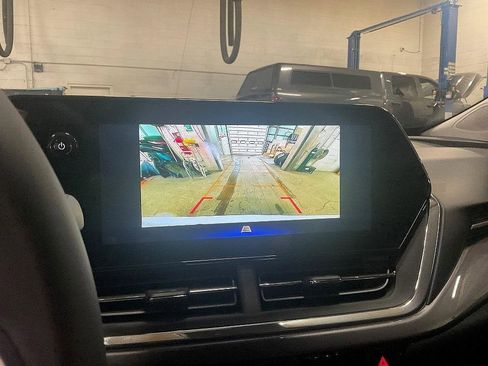 New 2026 Chevrolet Trax ACTIV w/ Sunroof Package image 5