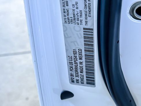 Used 2023 RAM 3500 Big Horn w/ Level 1 Equipment Group image 18