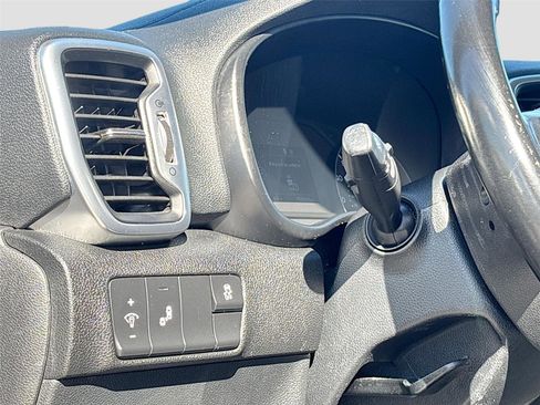 Used 2019 Kia Sportage EX image 10