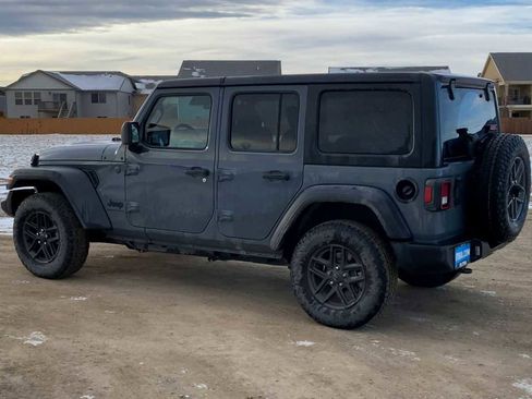 Used 2024 Jeep Wrangler Sport S image 6
