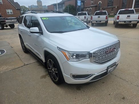Used 2018 GMC Acadia Denali w/ Technology Package AWD/4WD image 3