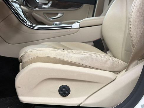 Used 2017 Mercedes-Benz GLC 300 4MATIC image 14