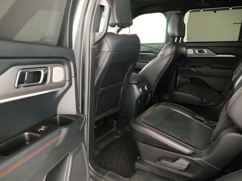 Used 2025 Ford Explorer ST AWD/4WD image 27