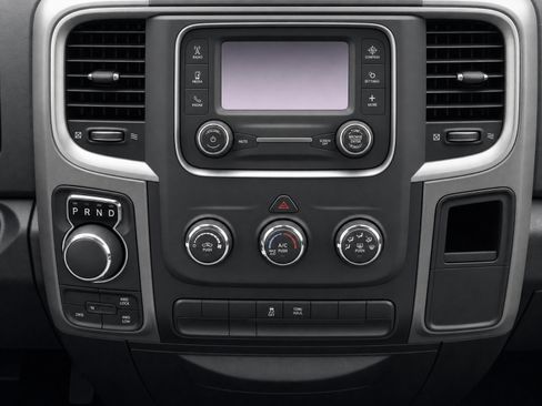 Used 2024 RAM 1500 Classic SLT AWD/4WD image 16