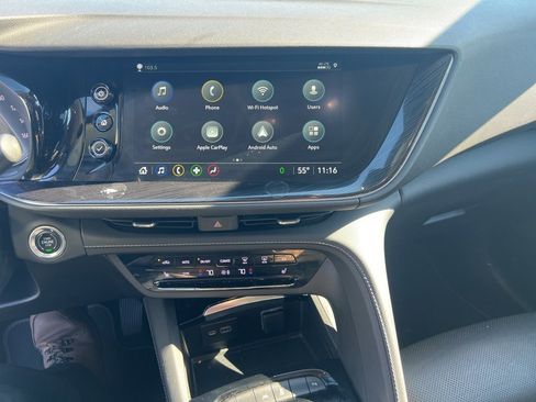 Used 2023 Buick Envision Essence image 9