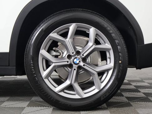 Used 2024 BMW X3 sDrive30i w/ Convenience Package RWD image 16