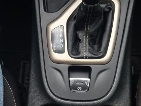 Used 2015 Jeep Cherokee Latitude w/ Cold Weather Group image 34