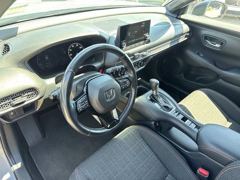 Used 2025 Honda HR-V Sport image 19