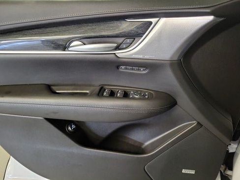 Certified 2023 Cadillac XT5 Premium Luxury FWD image 16