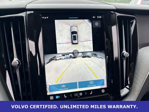 Certified 2025 Volvo XC60 B5 Plus AWD/4WD image 21