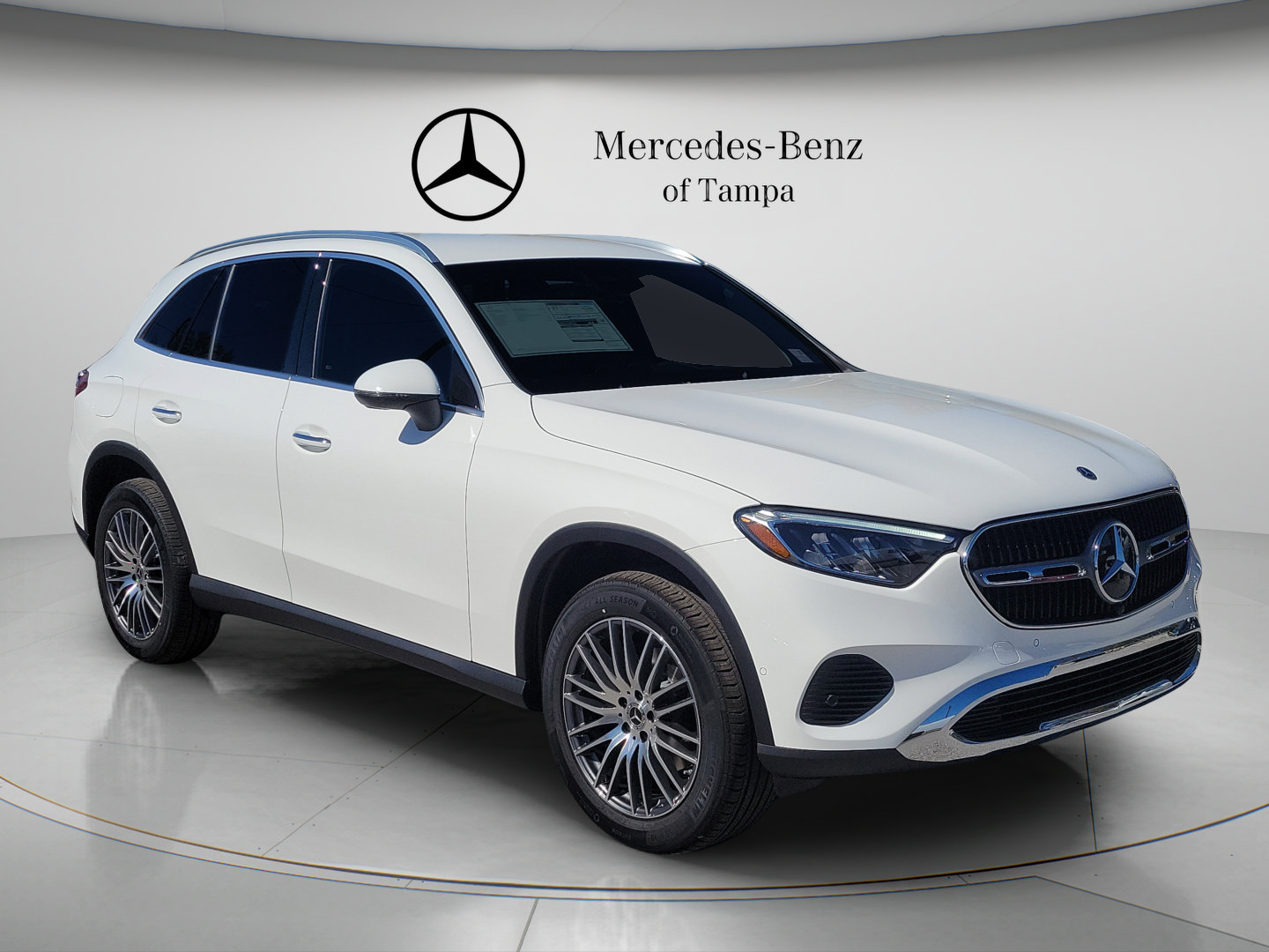 Used 2026 Mercedes-Benz GLC 300 image 4