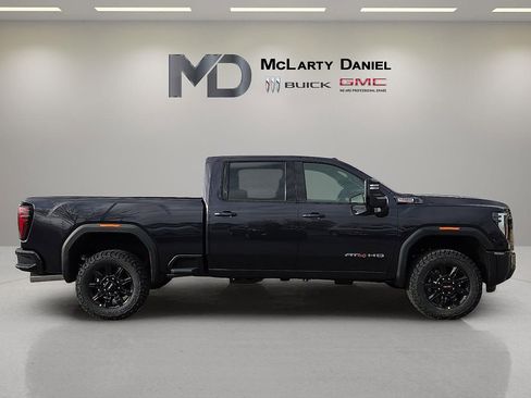 New 2026 GMC Sierra 2500 AT4 w/ AT4 Premium Plus Package image 6