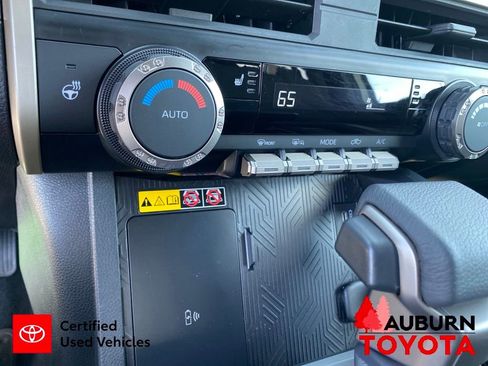 Certified 2025 Toyota Tacoma SR5 AWD/4WD image 38