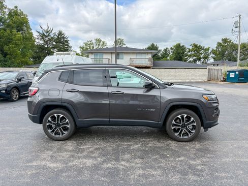 Used 2023 Jeep Compass Limited w/ Sun and Sound Group AWD/4WD image 14