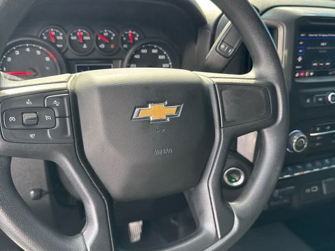 Used 2025 Chevrolet Silverado 2500 Custom w/ Custom Value Package AWD/4WD image 15