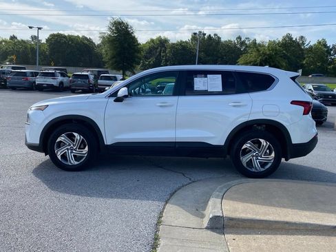 Used 2023 Hyundai Santa Fe SE FWD image 4
